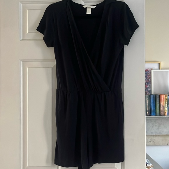 H&M Basics - Deep V Black Romper - Size S - Picture 1 of 7